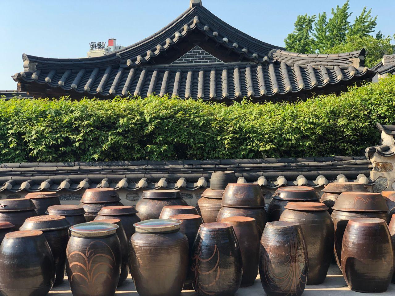 Place where time has frozen; Namsangol Hanok Village, the most beautiful site in Seoul